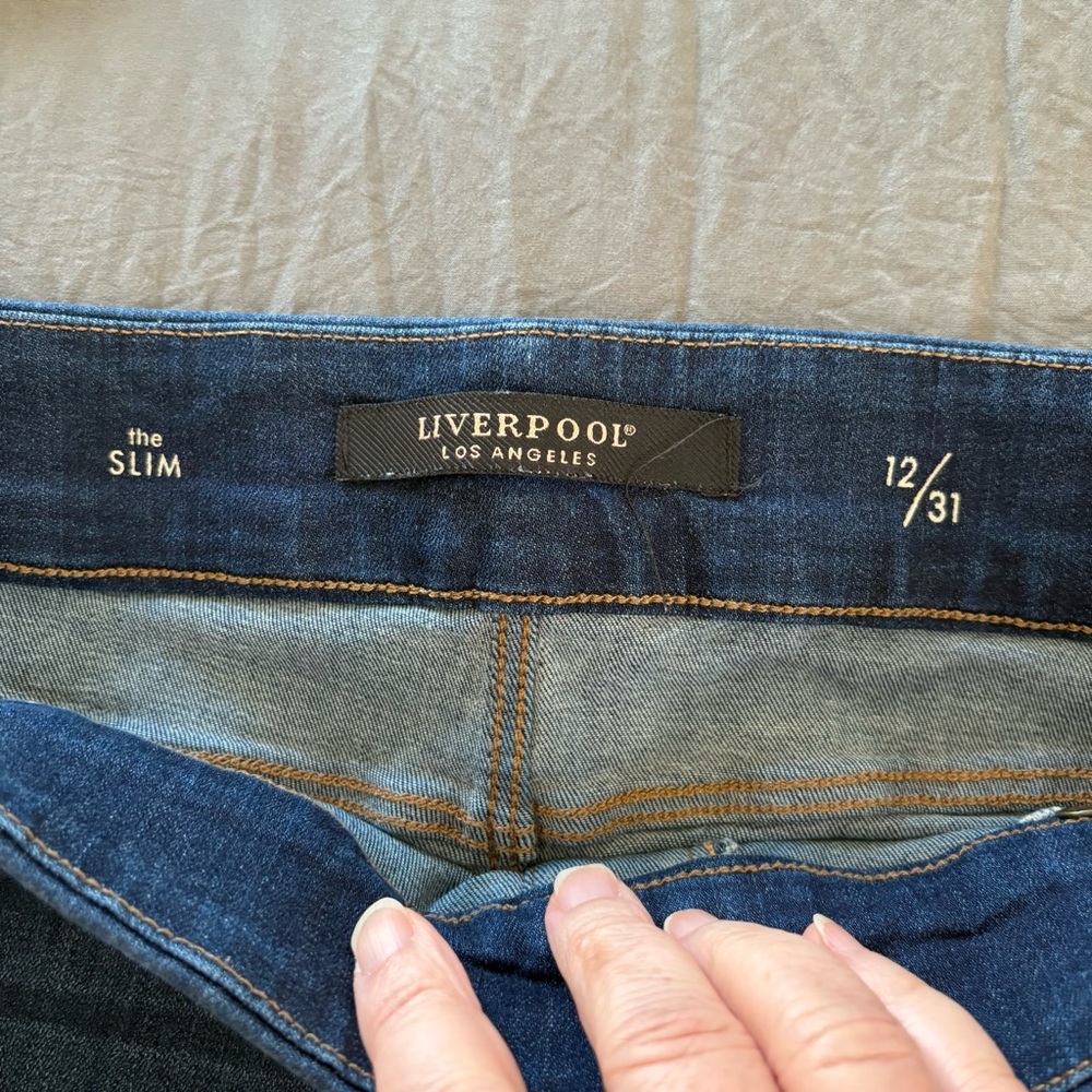 Liverpool The Slim Stretch Pull On Jeans. Size 12/31. - Picture 2 of 12